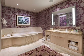 Bellagio Suite Bathroom